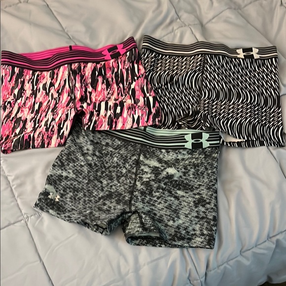 Under Armour woman’s Shorts Set - Pink, Black, blue - Picture 1 of 1
